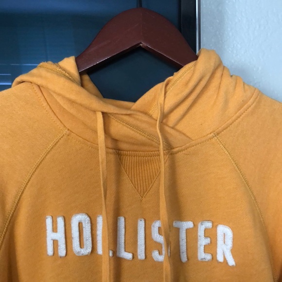 Hollister Sweater - Picture 2 of 5